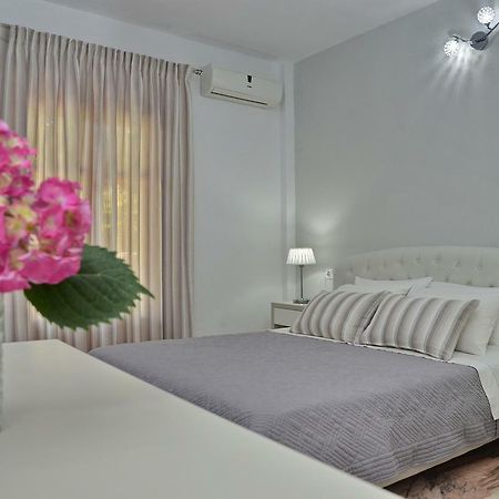 Veronica Kolios Ngoại thất bức ảnh