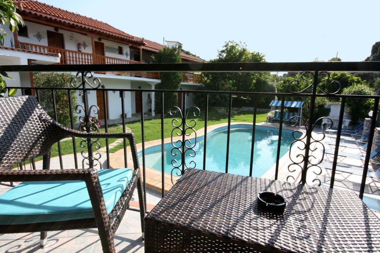 Veronica Kolios Ngoại thất bức ảnh