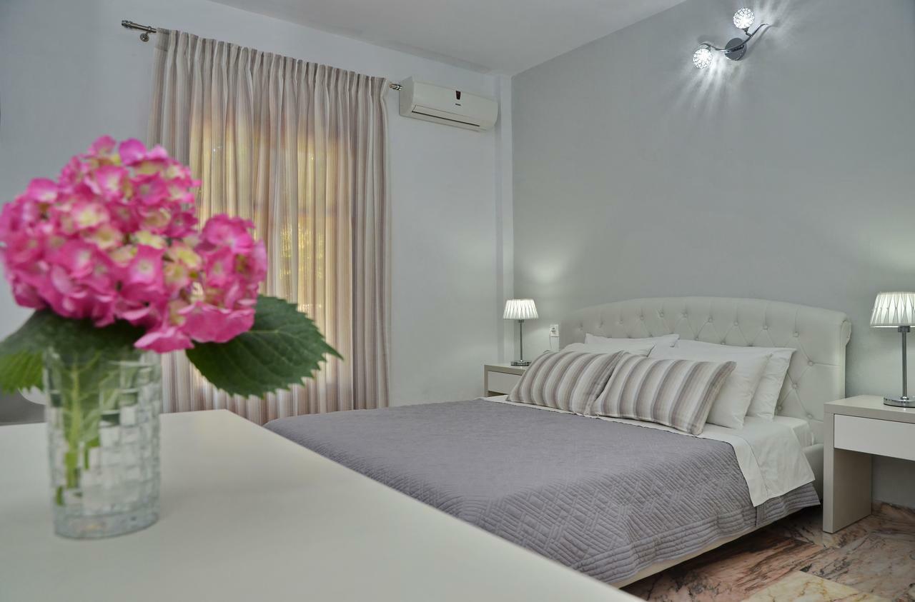 Veronica Kolios Ngoại thất bức ảnh